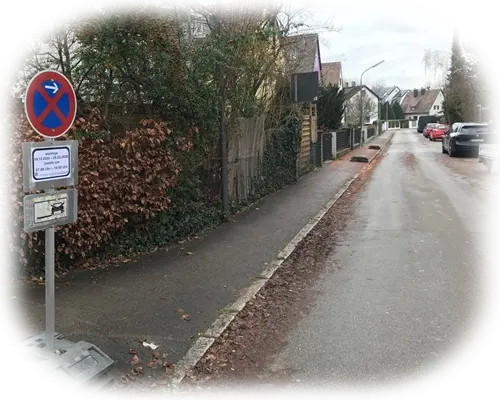 AVZD - Halteverbotsschilder für Sondertransport von übergroßen Gütern in München.